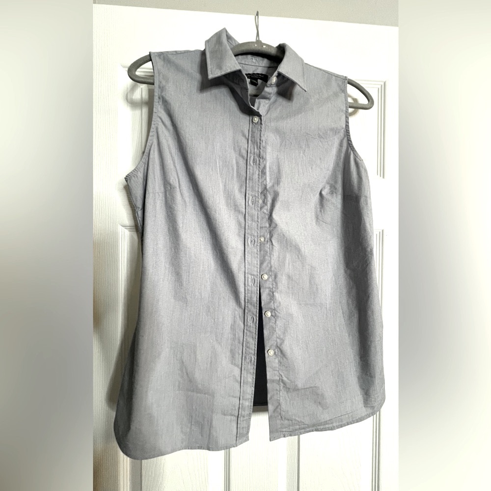 Banana Republic Riley Shirt: Blue, Button-Down, Sleeveless, Stretchy Cotton 12